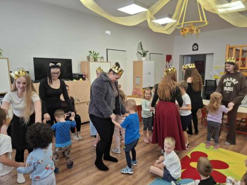 94ac29d5-ce89-49bb-9dcf-3f6c265c8b30