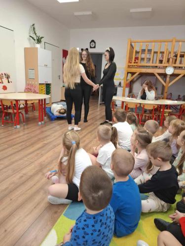 fea4babe-adb3-41e6-a033-586bc9694336