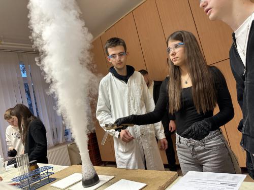 2025.11.20. „IRINYIS” Kémiaverseny