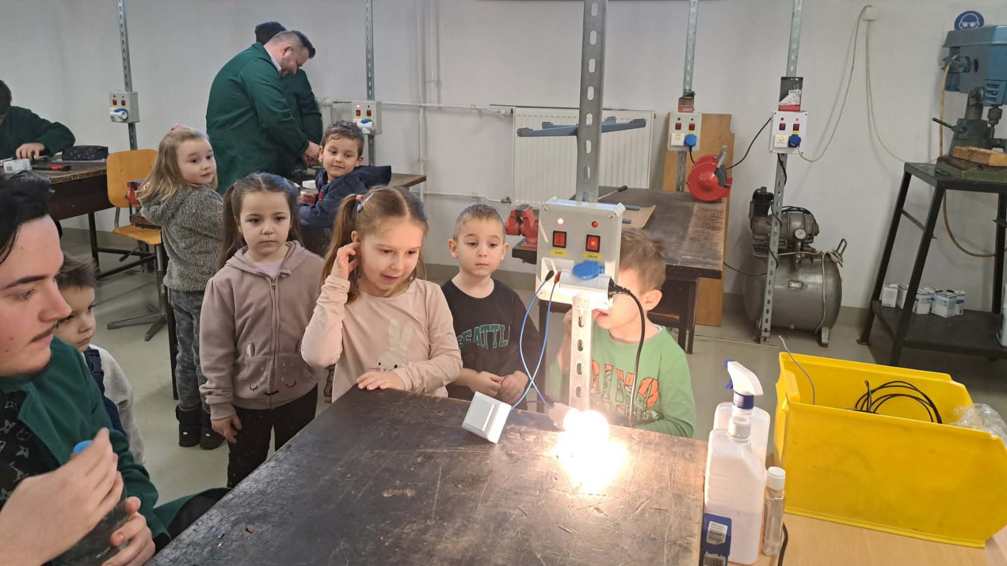 att.moIfOCLiNEX6PWu-RW9OO71ifbCnMCQFALPDuoq1qyM