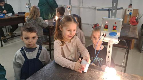 att.UzXBwKDd0EXzvL8N3gQdccuQFLsUTQomfGWL1SbCBnE